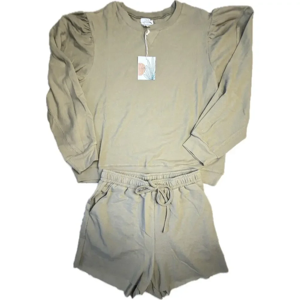 By The River Cozy Life Two-Pc Lounge Set Size M Women’s Long‎ Sleeve Top  Shorts